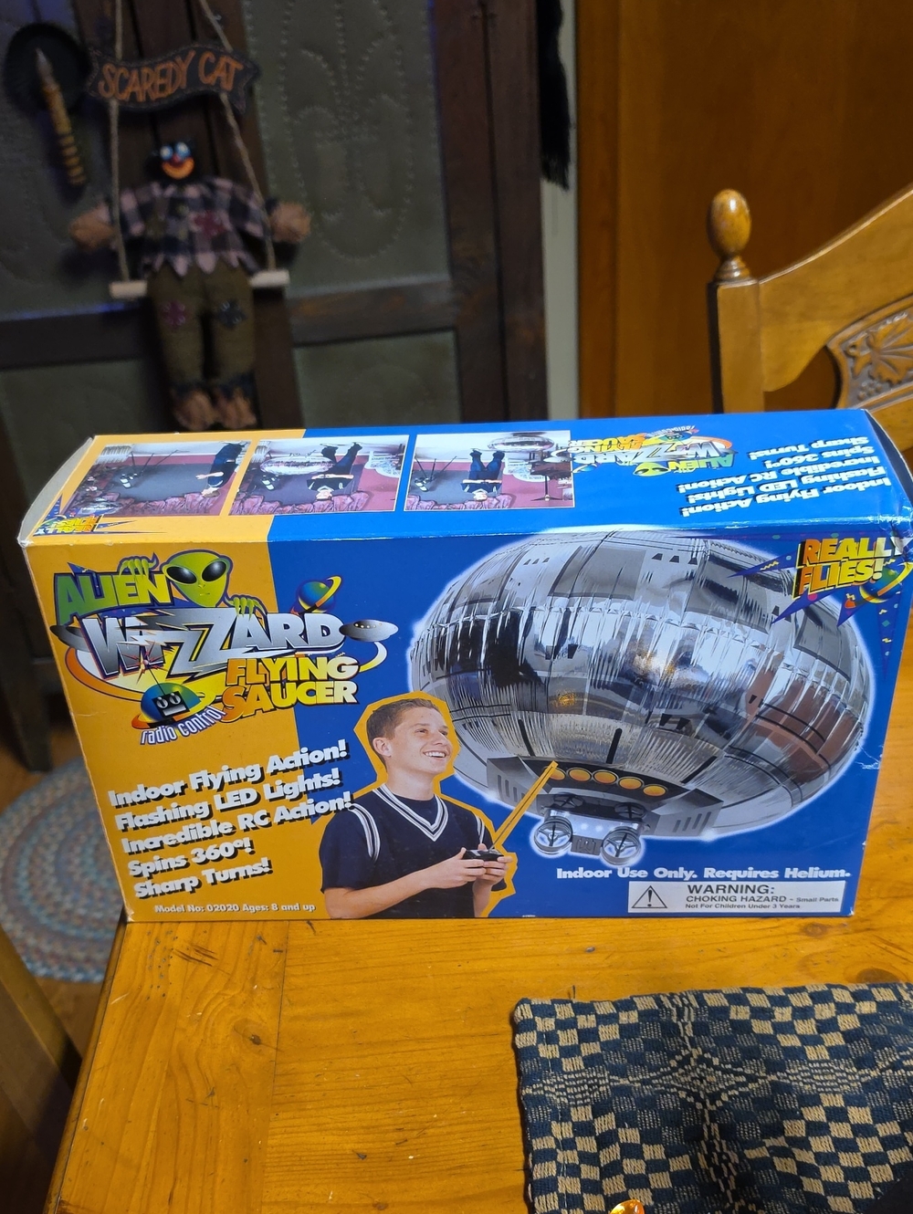 Geek Out Remote Alien Wizard Flying Saucer Helium Fill.